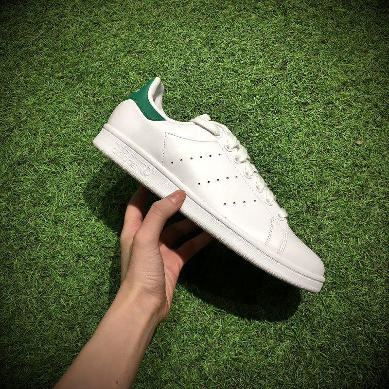 ƷβAdidas Stan Smith ʷ˹